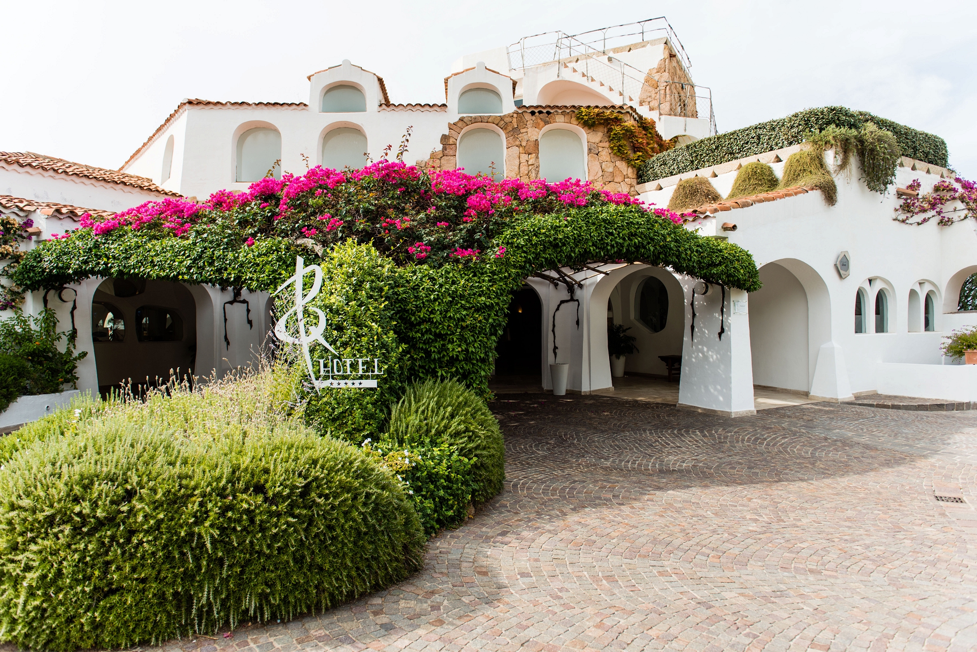 sardinia-wedding-photographers-porto-cervo-poltu-quatu-01