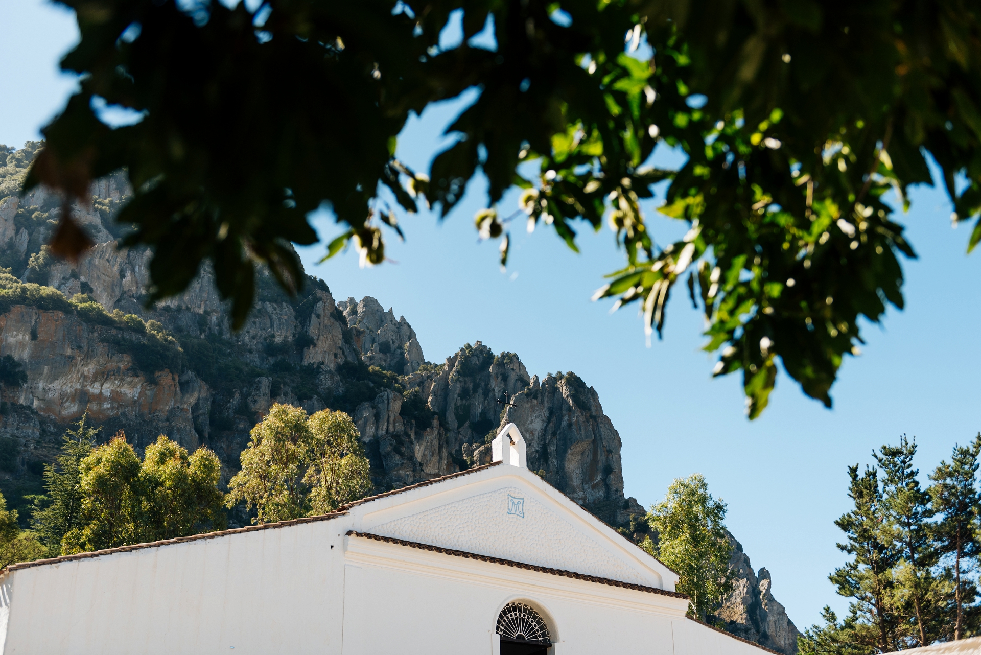 sardinia-wedding-photographers-su-gologone-oliena-040